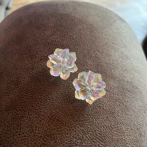 OPALESCENT LUCITE FLOWER EARRINGS Post style